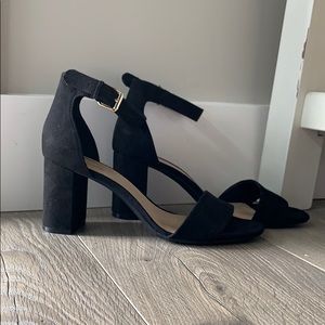 3 inch black heels.